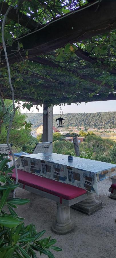 Studio Apartman Tariba Supetarska Draga Exterior photo